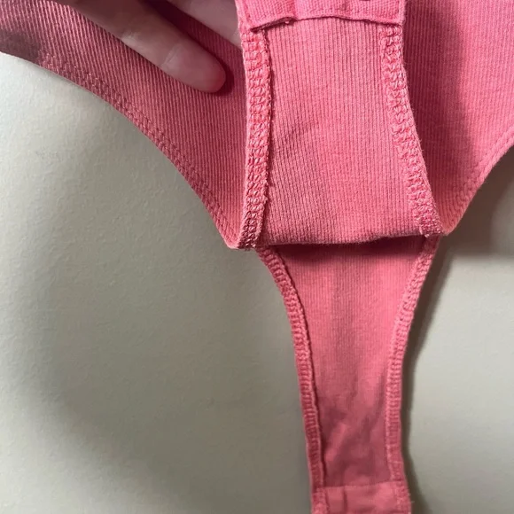 a new day Women's Scoop Neck Bodysuit Bundle Coral and Blue Size Large - Picture 4 of 11